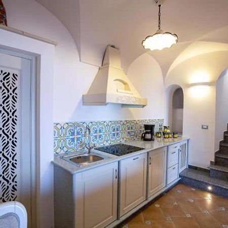 Villa Primavera Фуроре Екстериор снимка
