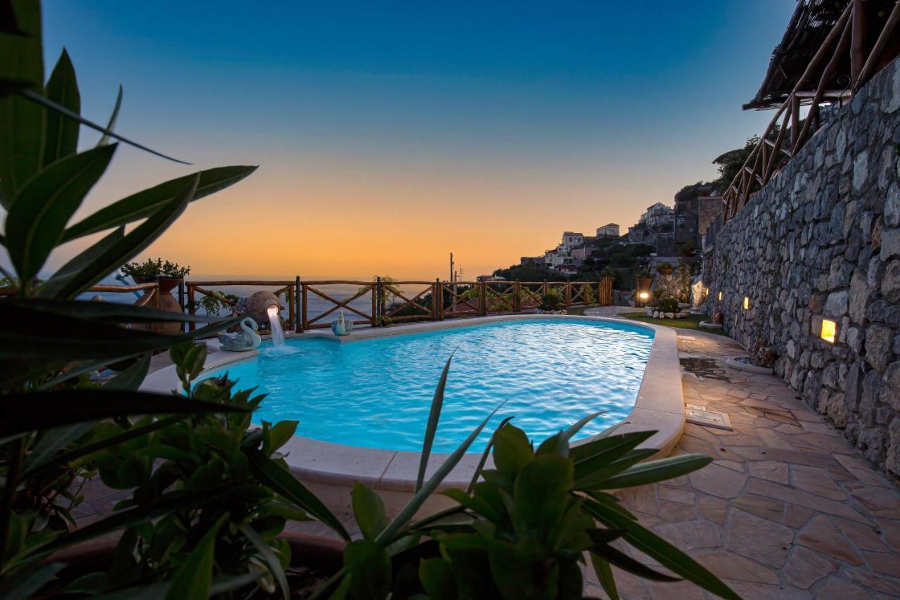 Villa Primavera Фуроре Екстериор снимка
