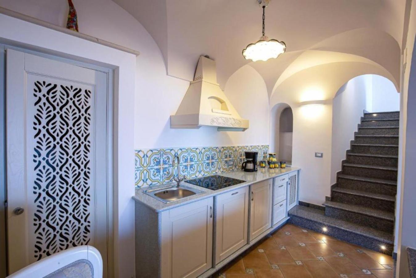 Villa Primavera Фуроре Екстериор снимка
